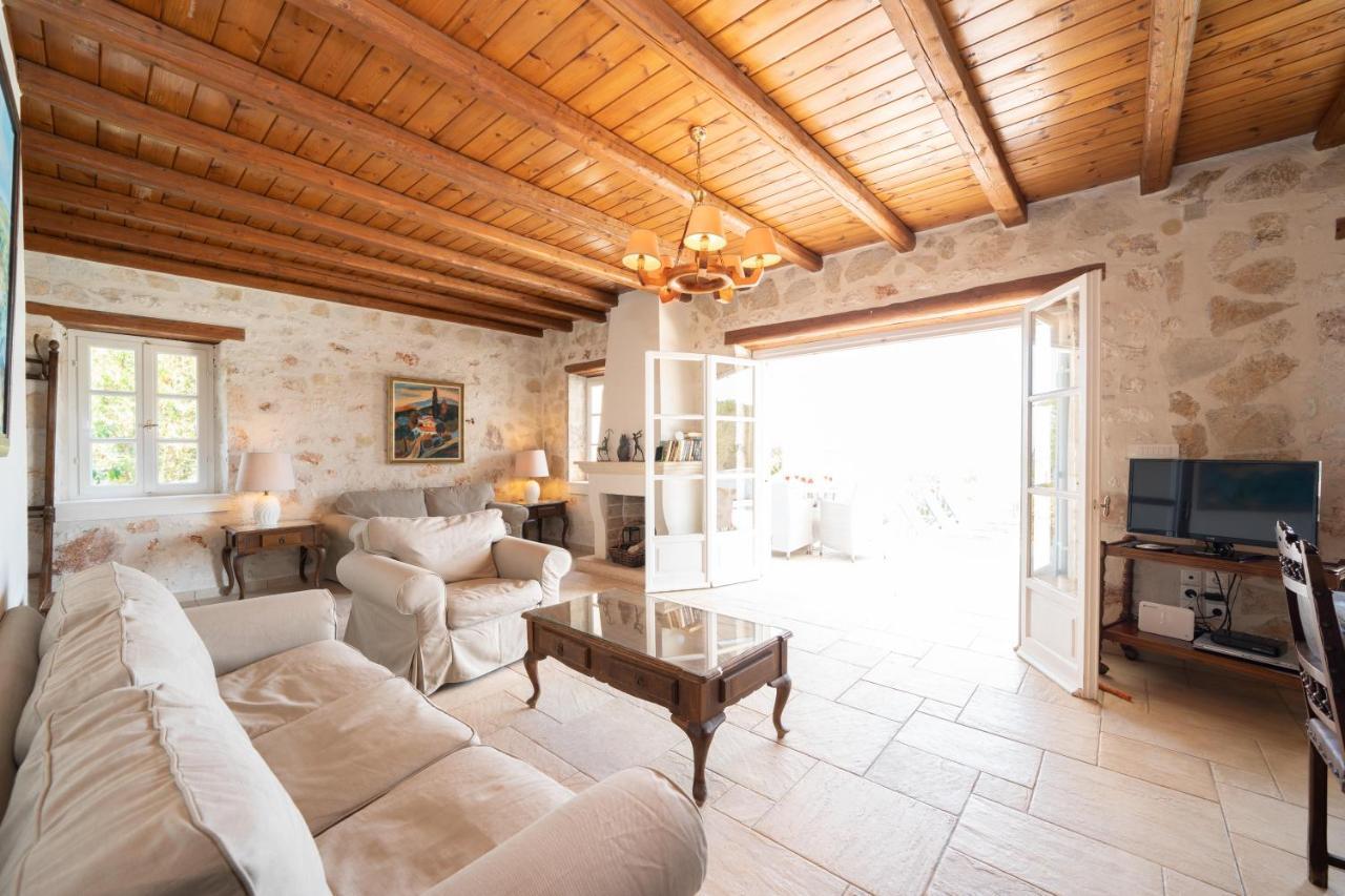 Villa Pelagos Tselendáta Exteriör bild